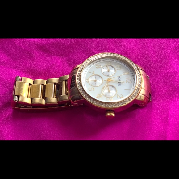 Watch - Picture 2 of 5